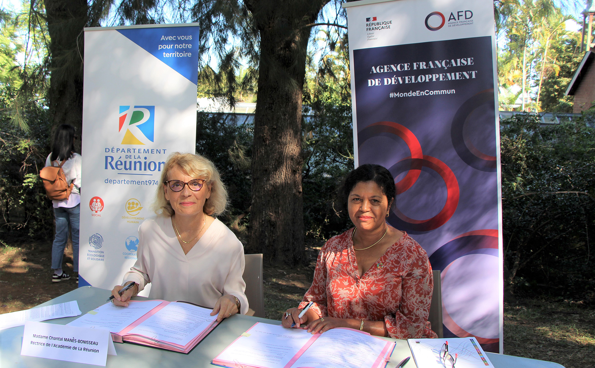 La Réunion signature convention AFD