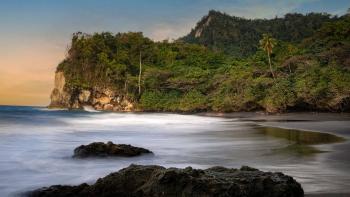 Plage d'Anse Couleuvre, nord-Martinique