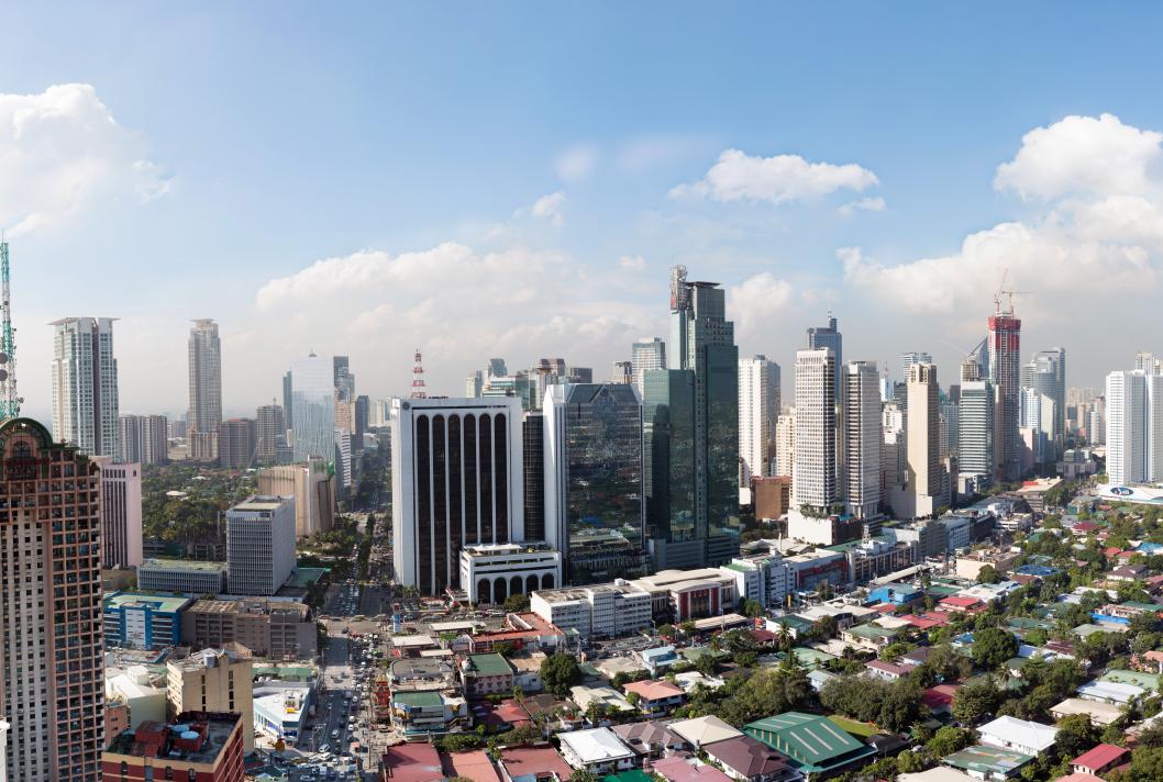 des grattes-ciel à Manille aux Philippines