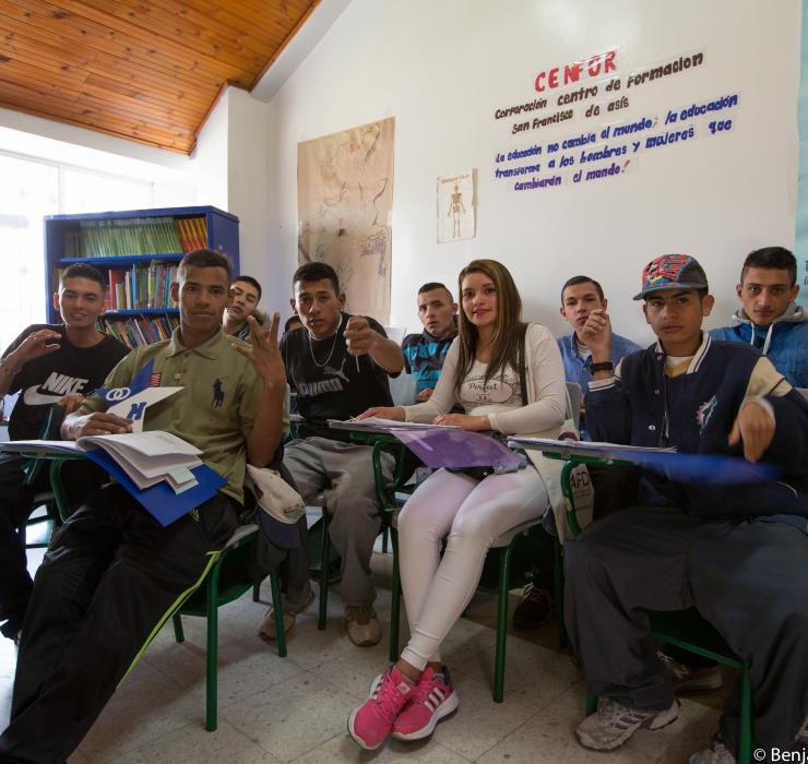 Colombia, Education, group picture, classroom, Hemar