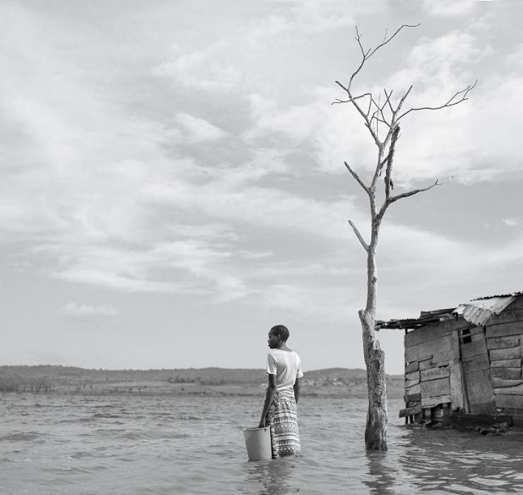 A girl looks at Lake Victoria - Jjumba Martin for AFD