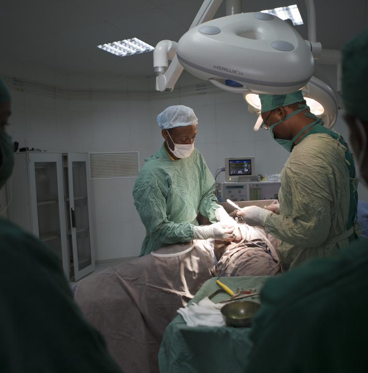 Une salle d’opération à l'hôpital Somine Dolo au Mali