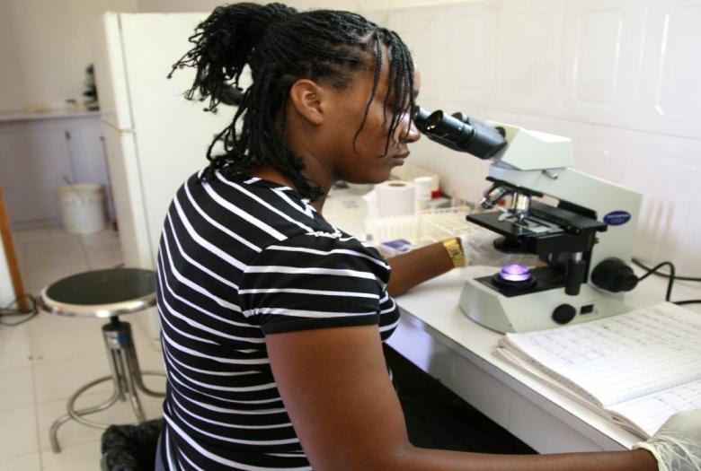 Fondation Mérieux : renforcer les capacités en biologie médicale pour la lutte contre la COVID-19