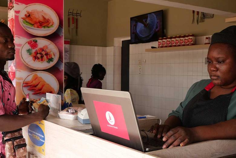 Ce projet vise à vise à contribuer à une offre stable et locale en produits d’origine animale sains au Togo et au Bénin.