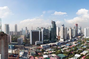 des grattes-ciel à Manille aux Philippines