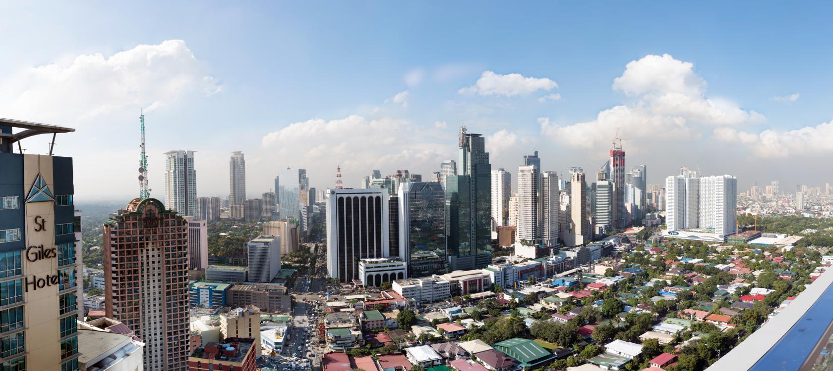 des grattes-ciel à Manille aux Philippines