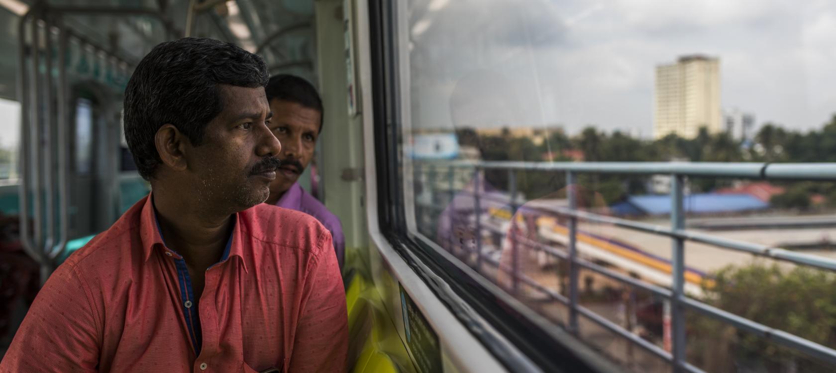 homme, métro, Kochi, Inde, transport, villes durables