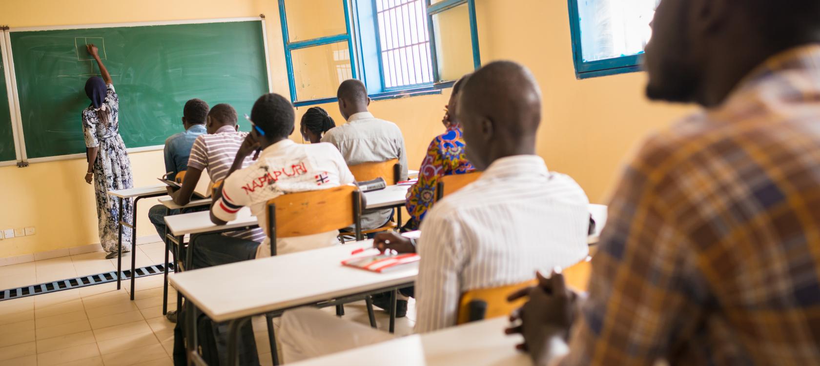 jeunes, formation professionnelle, salle de classe, Sénégal, éducation