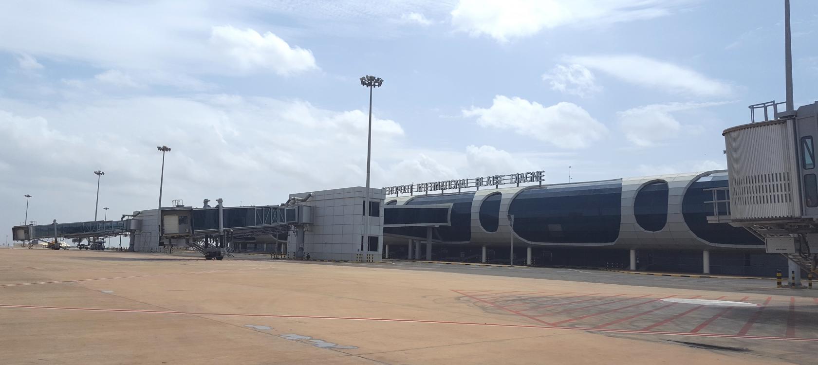 Aéroport international Blaise Diagne, Sénégal, transport