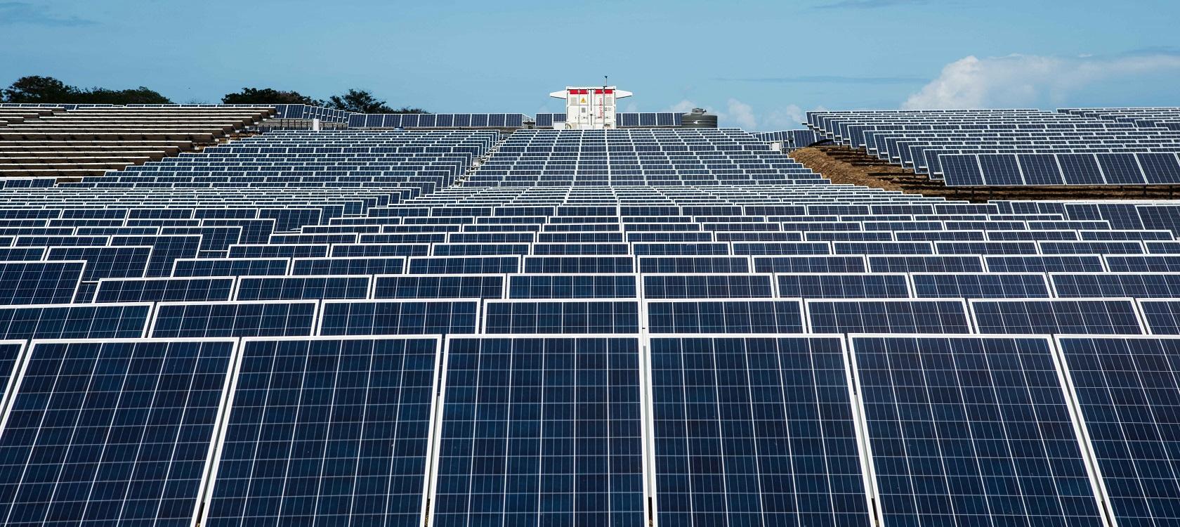 Maurice centrale panneaux photovoltaïque électricité énergie solaire renouvelable