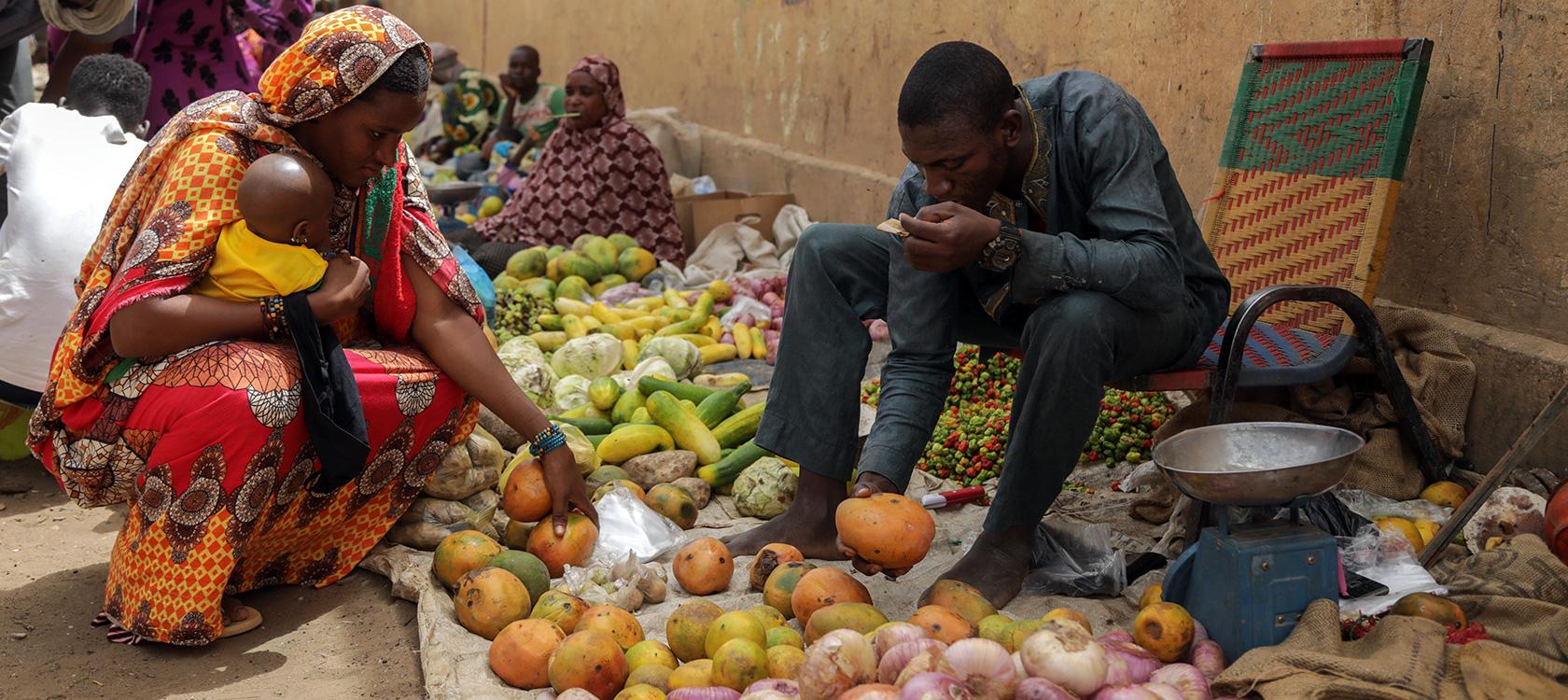 marché à Ménaka, ville située au Nord du Mali