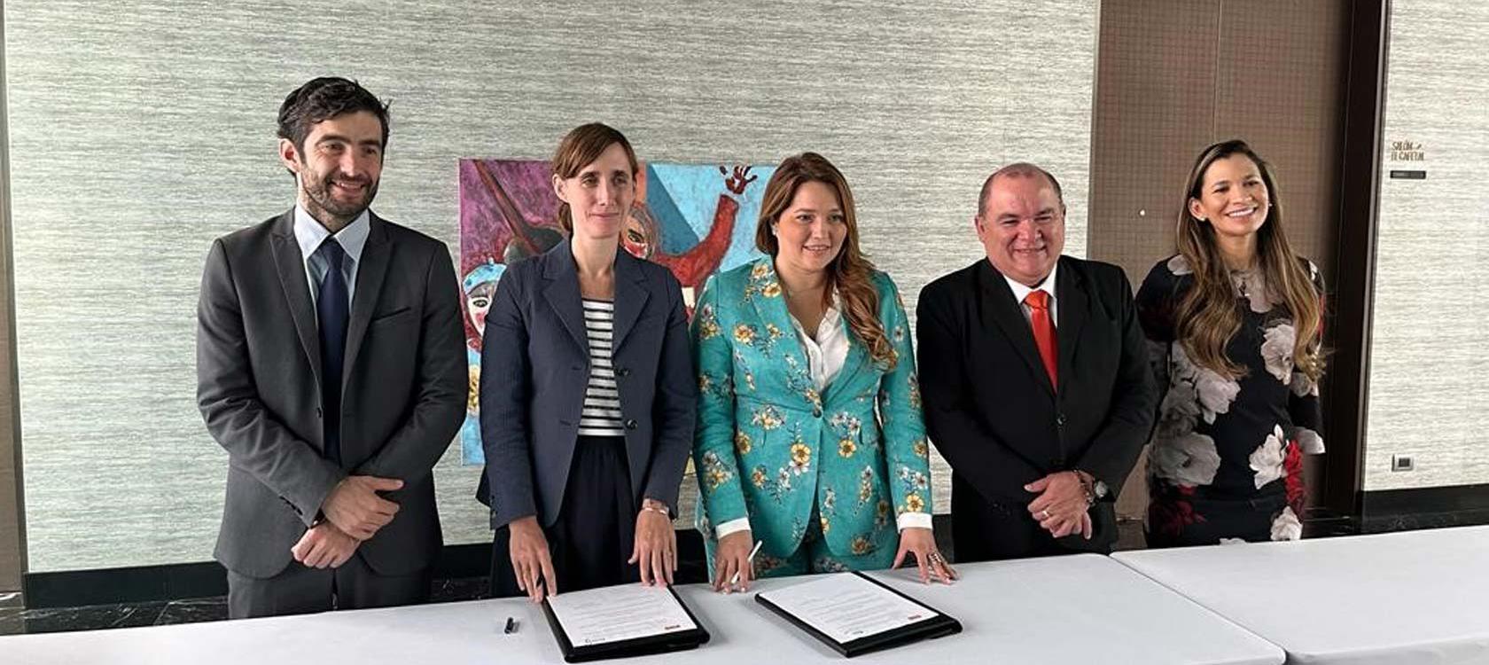 Banco Popular y AFD firman convenio de cooperación en Finanzas Sostenibles