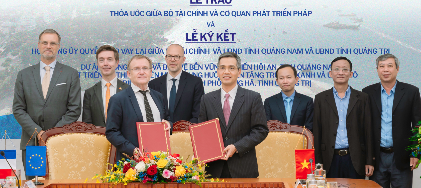 Quang tri and Quand Nam signing