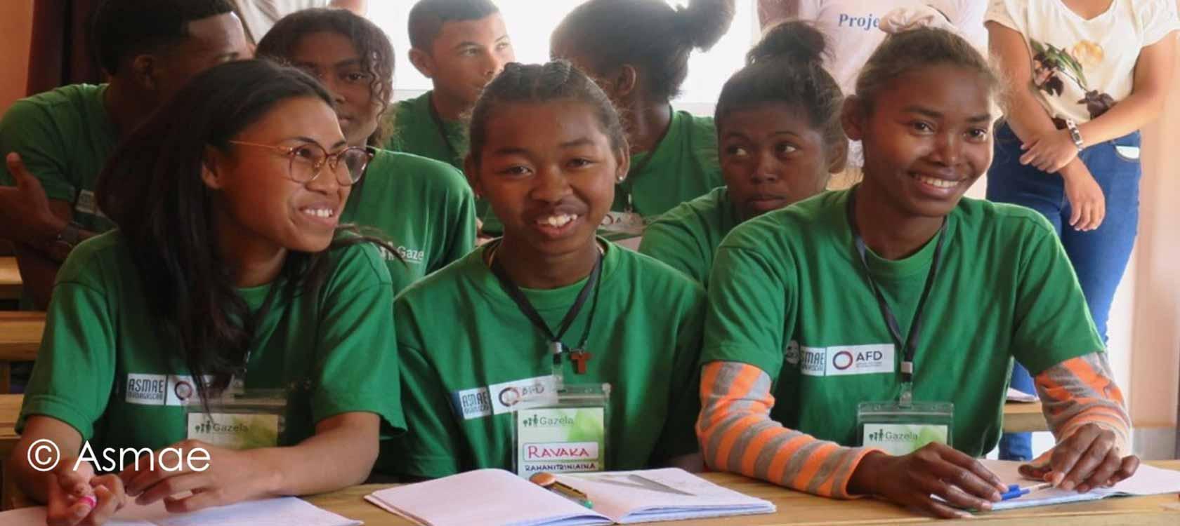 Ce projet a pour but de favoriser l’accès à une orientation, une formation, et une insertion professionnelle sensibles au genre de jeunes en situation de précarité.