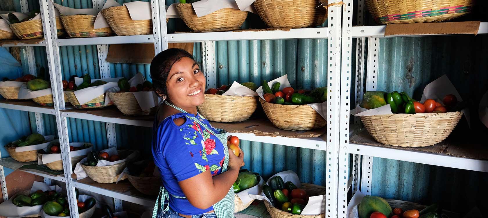 Ce projet vise à renforcer la sécurité alimentaire et nutritionnelle des familles rurales et urbaines au Salvador
